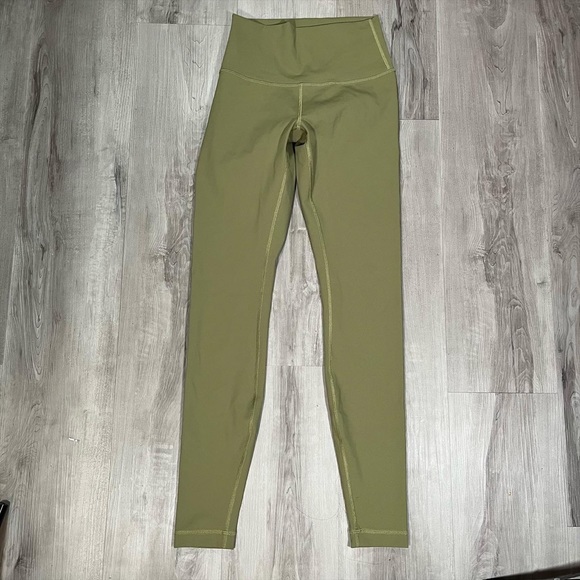 Lululemon Wunder Under High-Rise
Tight 28" *Full-On Luxtreme - Picture 5 of 7